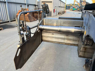 2007-vogele-super-1800-2-1393632-44242024