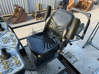 2007-vogele-super-1800-2-1393632-44242079