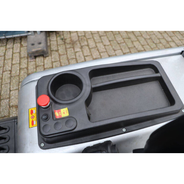 2025 Landward FB25-44242103