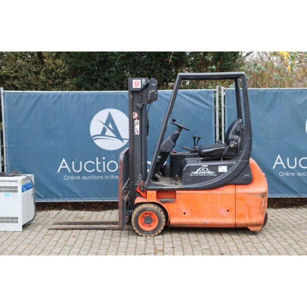 1999 ليندي E16-44242376