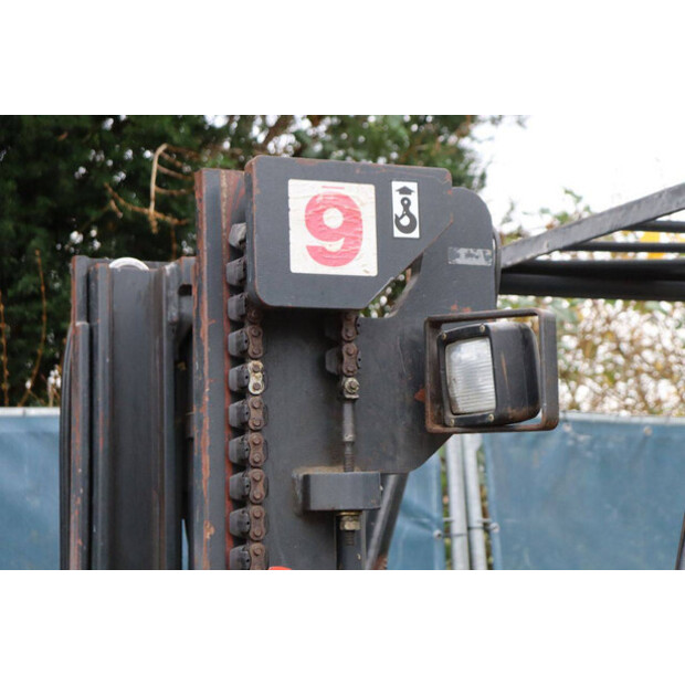 1999 ليندي E16-44242390