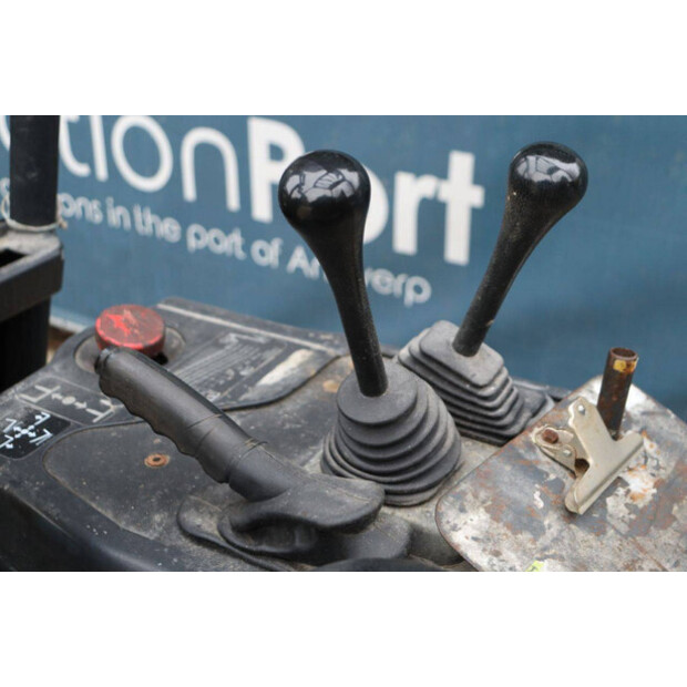 1999 ليندي E16-44242405