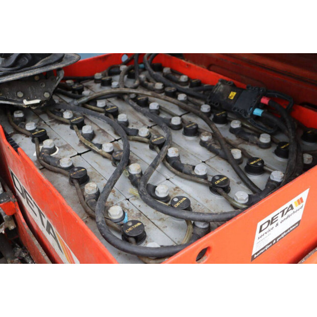 1999 ليندي E16-44242408