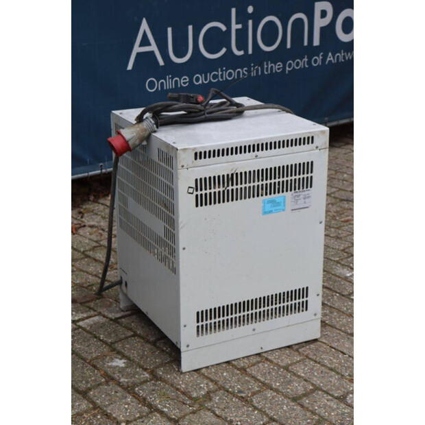 1999 ليندي E16-44242418