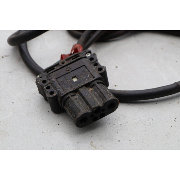 1999 ليندي E16-44242421