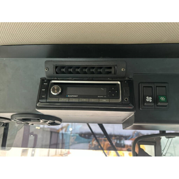 2011 AMMANN AV130X-44242748