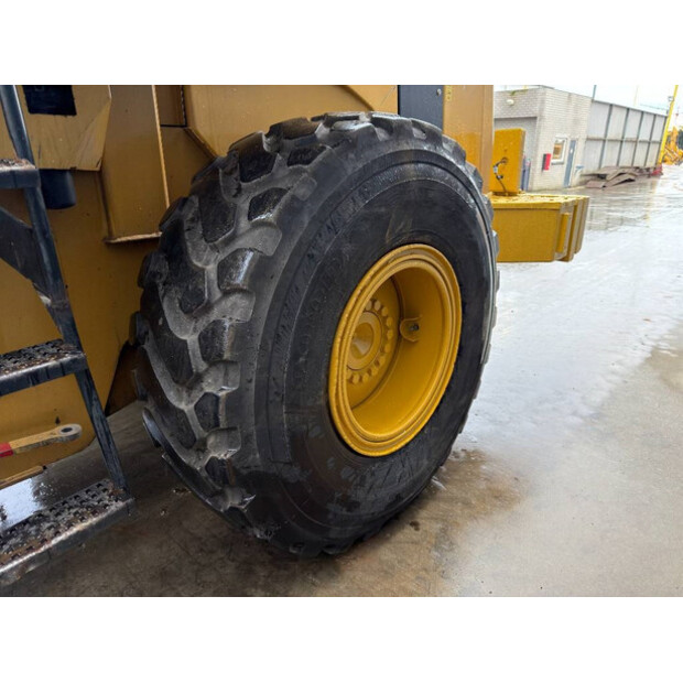 2000 كاتربيلر 938G-44243218