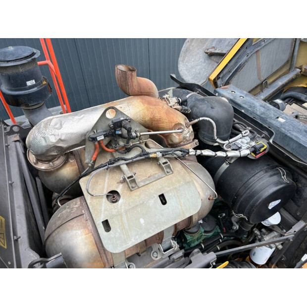 2017 Volvo L120H-44243711