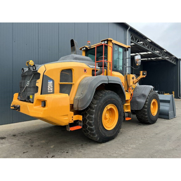 2017 Volvo L120H-44243735