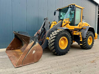 Image for WHEEL LOADERS 2015 Volvo L90H