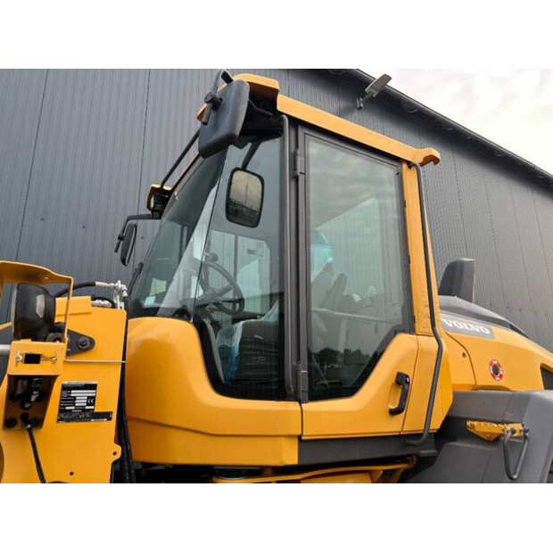 2015 Volvo L90H-44243893