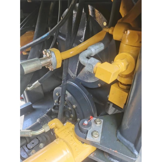 2023 ليوكونج 835-44244246