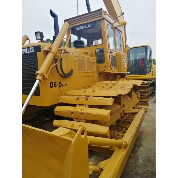 2023 Caterpillar D6D-44244639