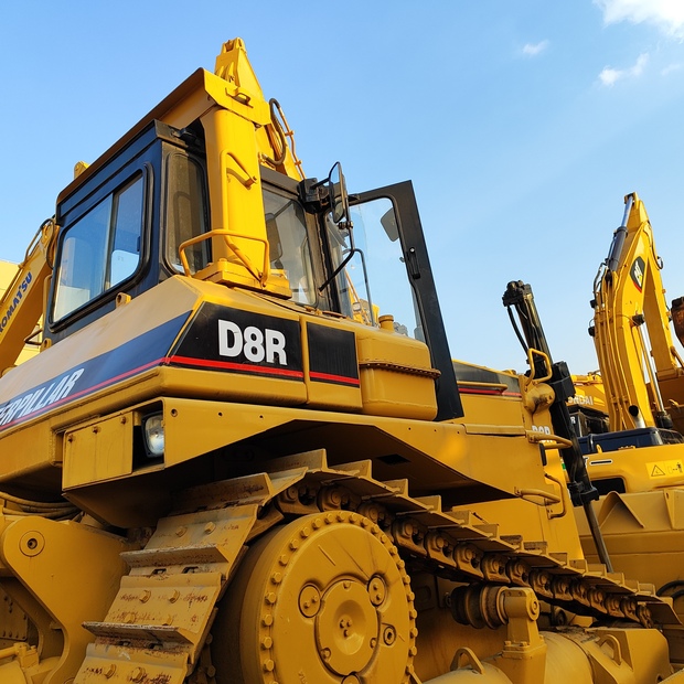 2023 كاتربيلر D8R-44244657