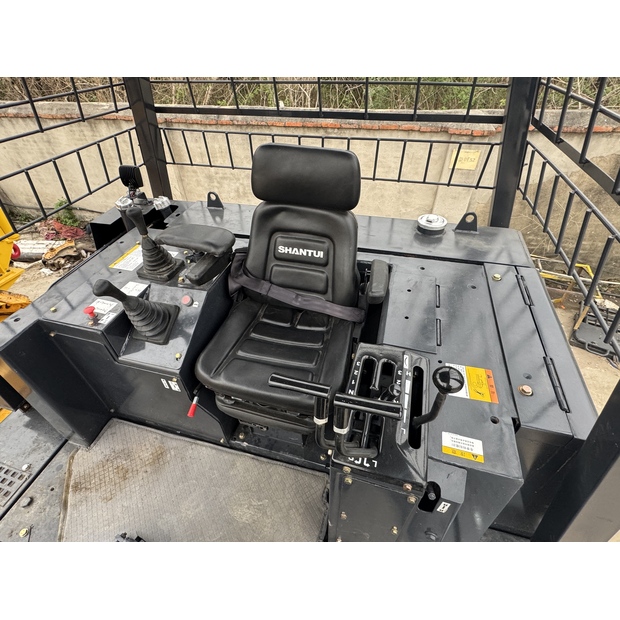 2023 Shantui SD22F-44244713