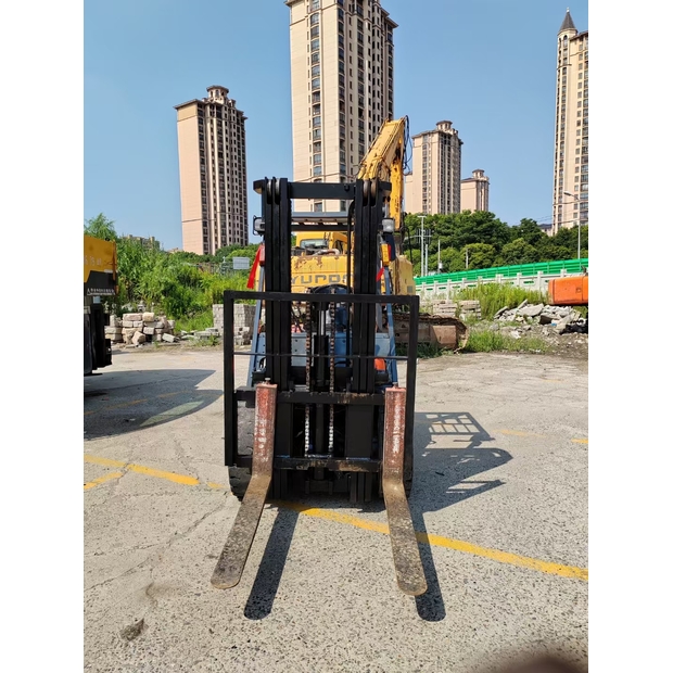 2023 Toyota FD25-44244982