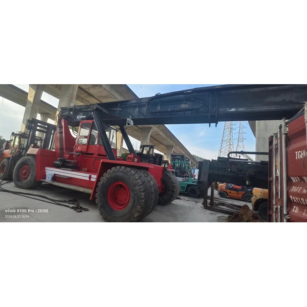 2022 KALMAR DRD450-44245261