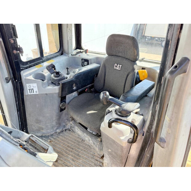 2013 Caterpillar D6T LGP-44245586