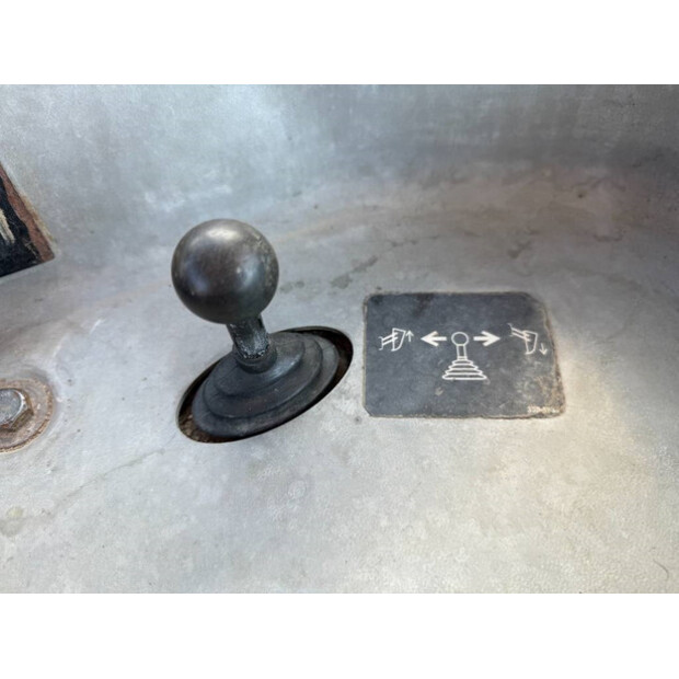 2013 Caterpillar D6T LGP-44245590