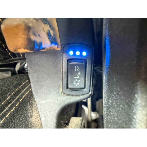 2020 Caterpillar D6XE-44245630