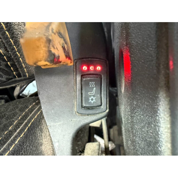 2020 Caterpillar D6XE-44245631