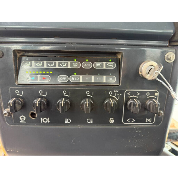 2005 Komatsu D61PX-15-44245680