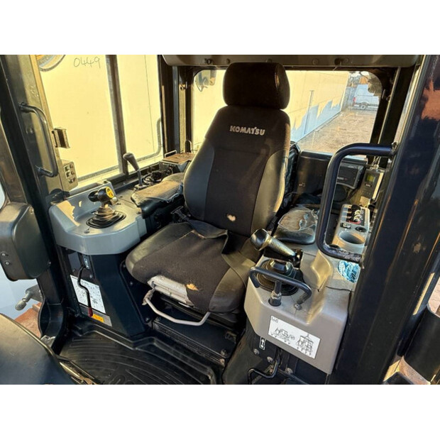 2017 Komatsu D61PXI-24-44245688