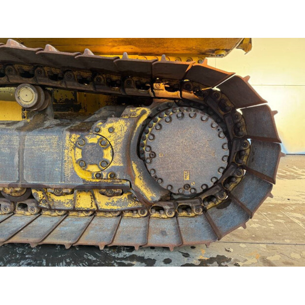 2017 Komatsu D61PXI-24-44245701