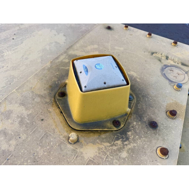 2017 Komatsu D61PXI-24-44245705