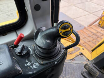 2017-komatsu-d65pxi-18-1393715-44245735