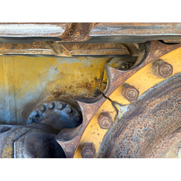 2010 كوماتسو D85PX-15E0-44245788