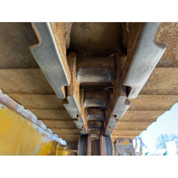 2010 كوماتسو D85PX-15E0-44245790