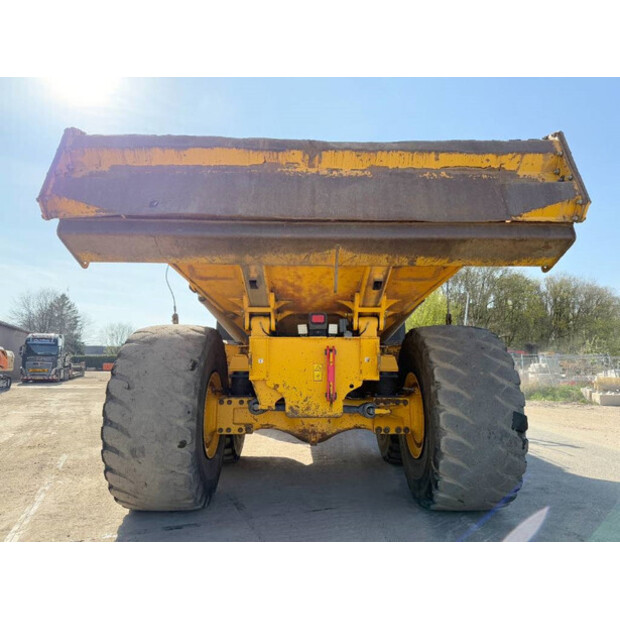 2017 فولفو A60H-44245796