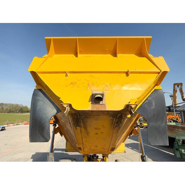 2017 فولفو A60H-44245812