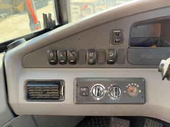 2017-volvo-a60h-1393718-44245833