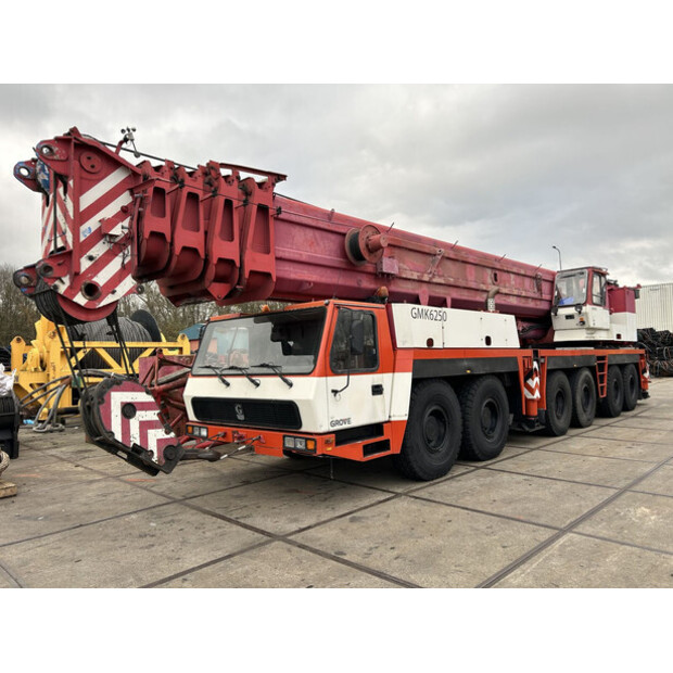 1998 جروف GMK6250-44246848