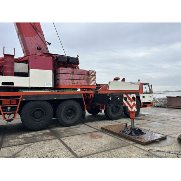 1998 جروف GMK6250-44246858