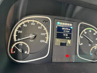 2016-mercedes-benz-atego-816-1393742-44247022