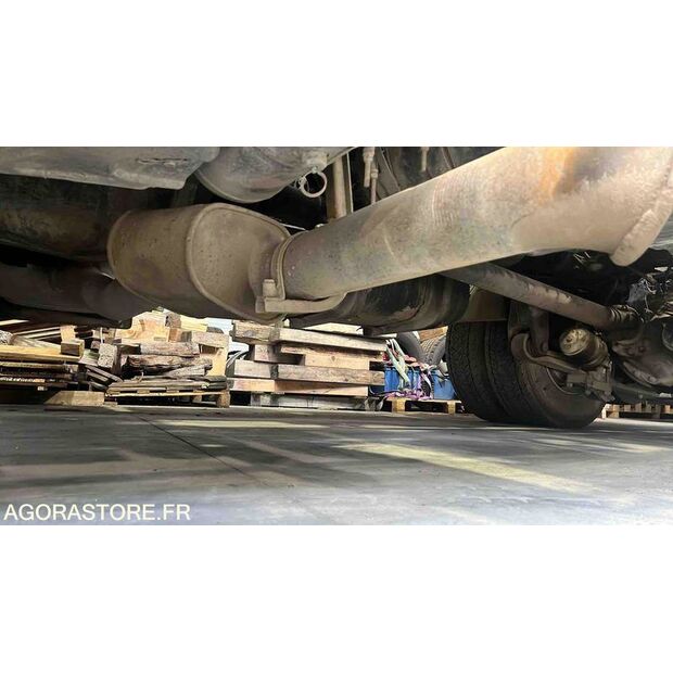 1999 سكانيا 124-44260398