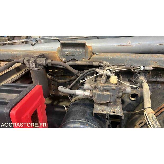 1999 سكانيا 124-44260424