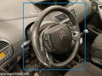 2013-citroen-c4-picasso-44260638