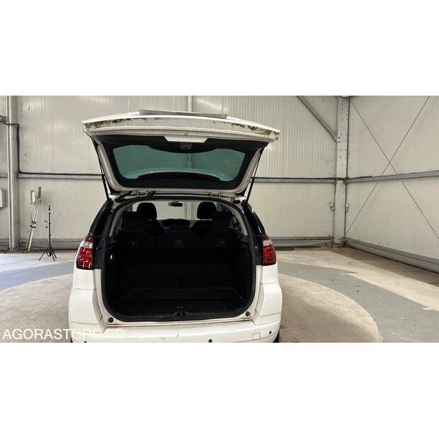 2013 سيتروين C4 Picasso-44260657