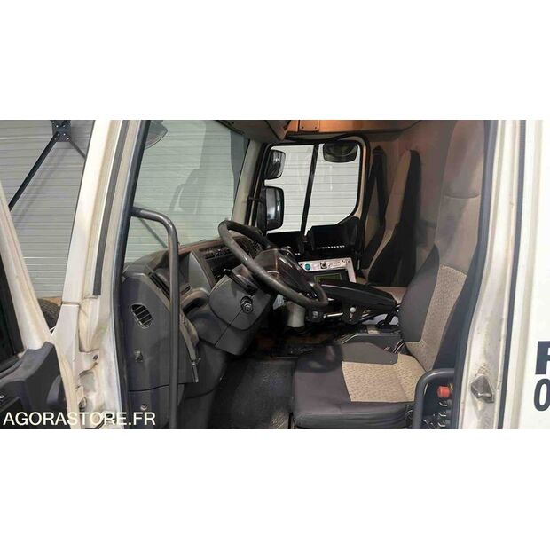 2009 رينو PREMIUM-44260692