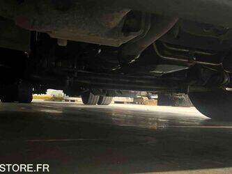 2009-renault-premium-1393804-44260698