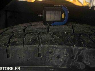 2009-renault-premium-1393804-44260705