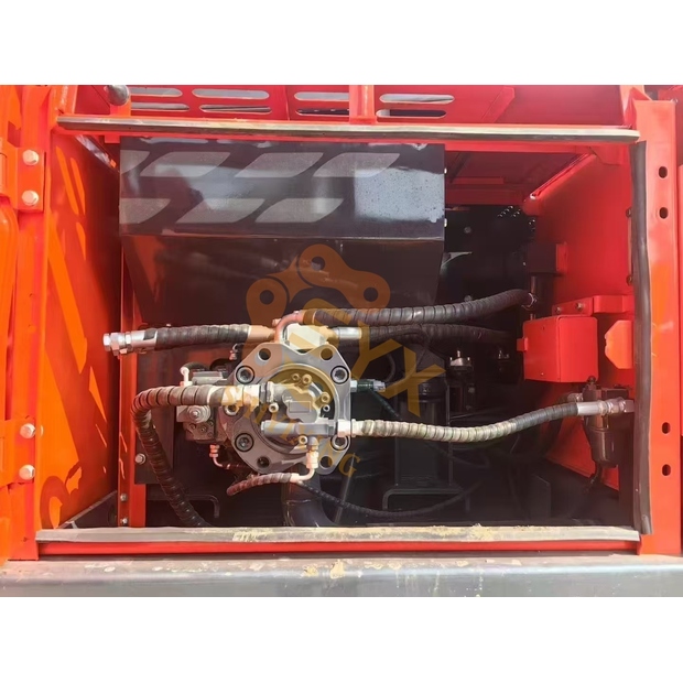 2023 Doosan 225LC-44260945