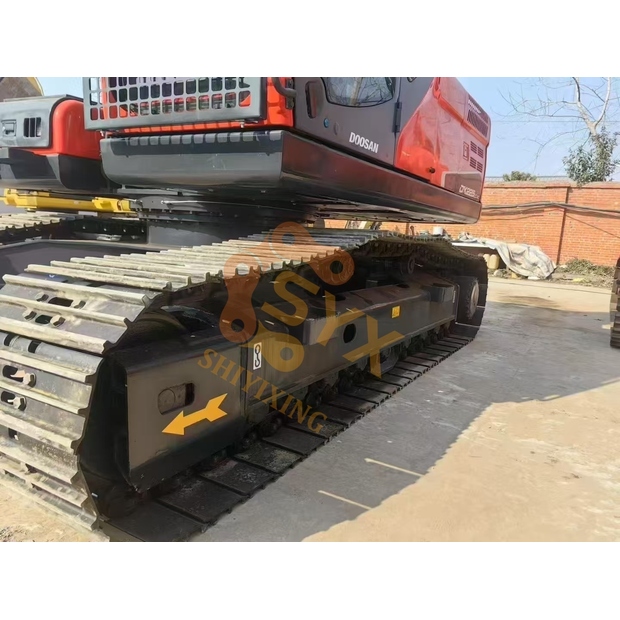 2023 Doosan 225LC-44260950