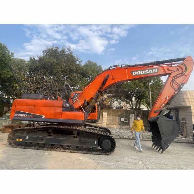 2024 Doosan DX300LC-9C-44260962