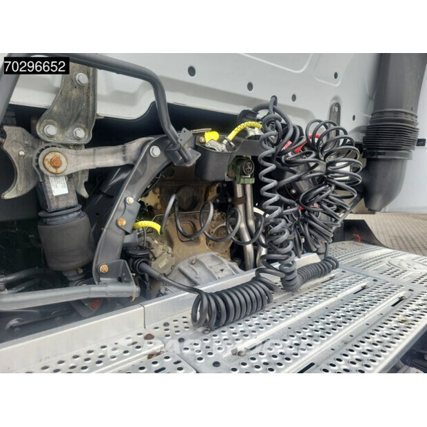 2021 Mercedes-Benz Actros 1848-44261098