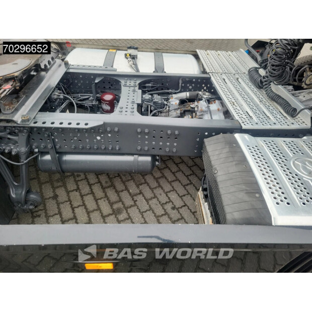 2021 Mercedes-Benz Actros 1848-44261099